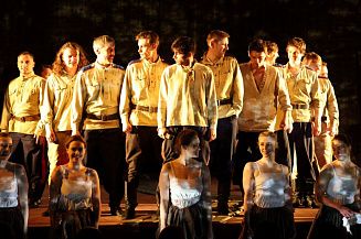 Петербургский театр «Мастерская» привезет в Москву хиты — «Тихий Дон» и «Мой дедушка был вишней»